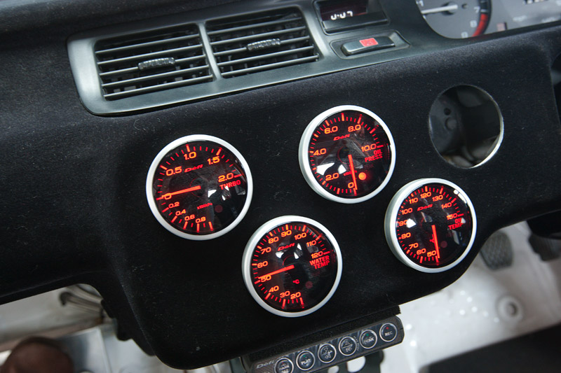 Defi gauges in the project car